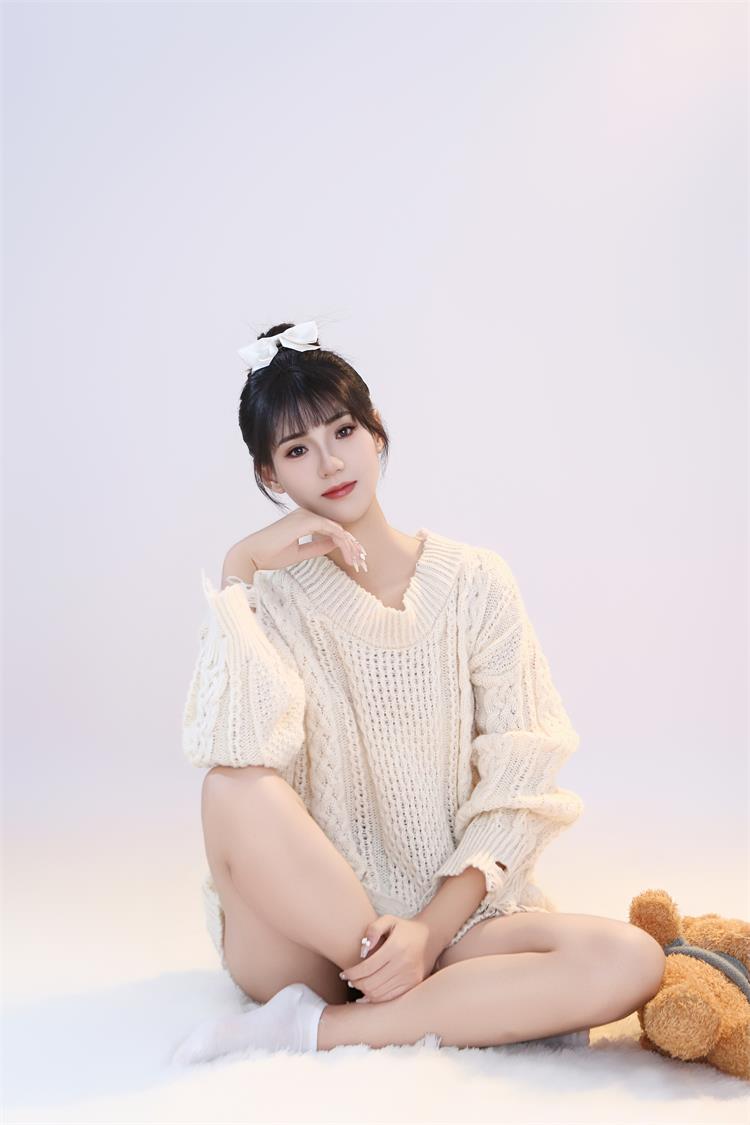 橘子海:模特界的清新之风,美丽绝伦,优雅自信。