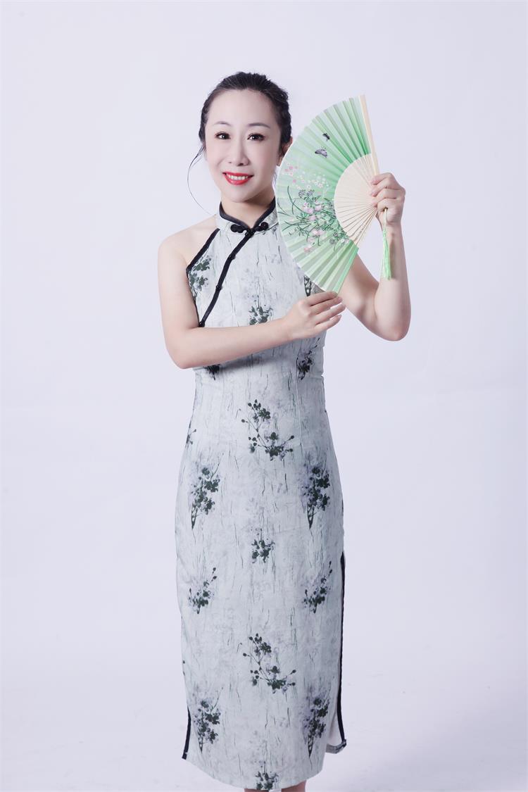 褚君:模特界的灵动精灵,引领时尚新潮流!