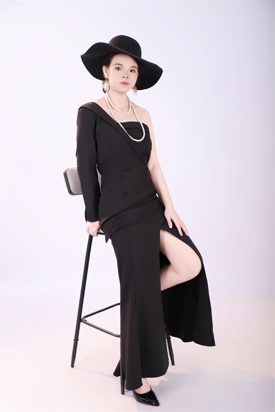 兮玥:优雅与灵动交织的时尚模特新星