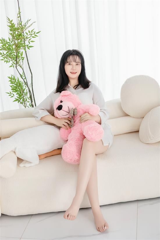 雅菲——潜力新星聚焦模特舞台,演绎时尚新风潮!