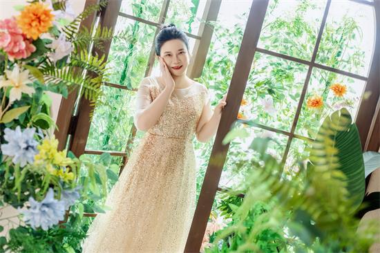 雅菲——潜力新星聚焦模特舞台,演绎时尚新风潮!