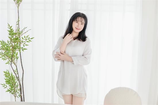 雅菲——潜力新星聚焦模特舞台,演绎时尚新风潮!